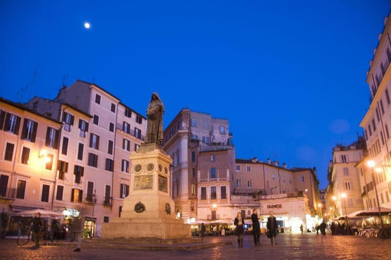 Casa Vacanze Campo De' Fiori Róma Kültér fotó